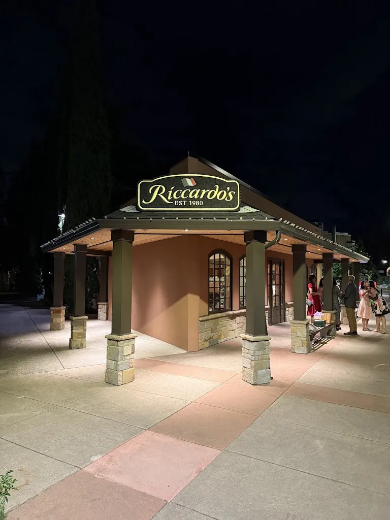 Chetan Hiremath_Riccardo's Ristorante_Lake Oswego, OR_recensione