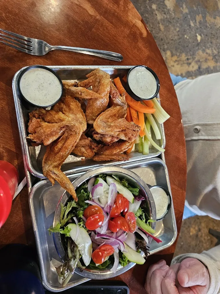 Jim Johnson_Two Dogs Taphouse_McMinnville, OR_reseña
