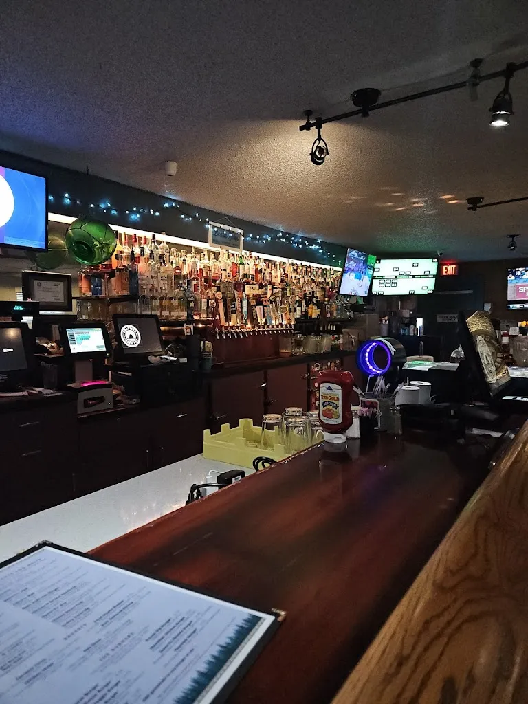 Chase Cordaway_Coasters Brew Pub_Milwaukie, OR_reseña
