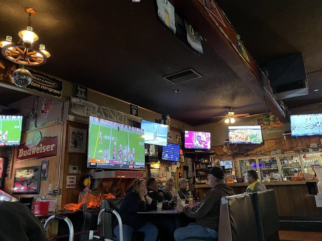 Brian K_Ranch Tavern_Oak Grove, OR_review