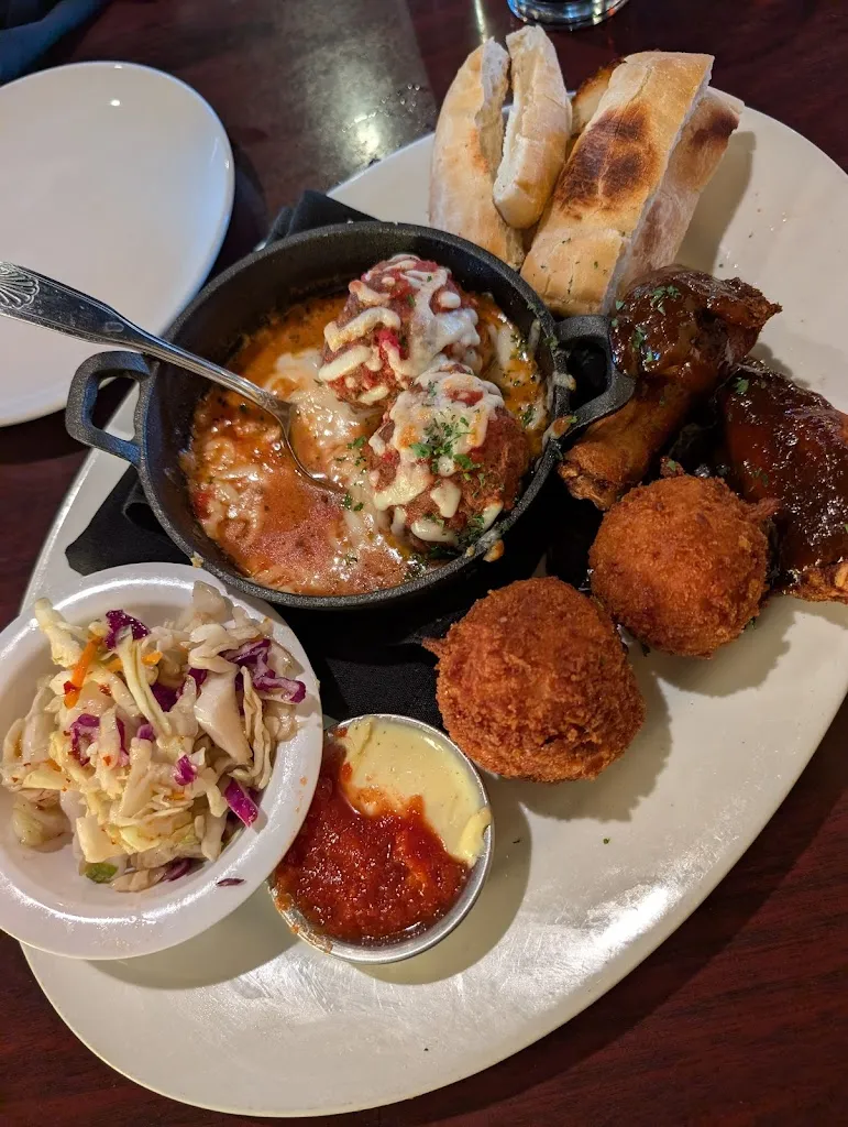Tin Roof Grill_Sandy, UT_slider_bild_2