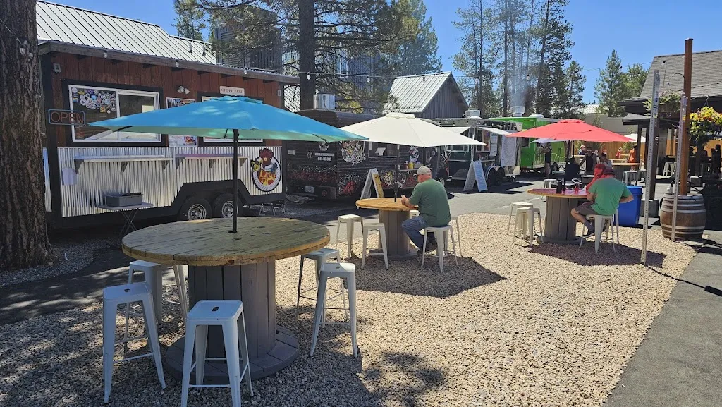 Wonderland Chicken Co restaurant in Sunriver, OR