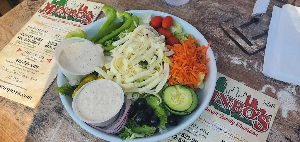Jaclyn Fox_Mineo’s Pizza House Allison Park_Allison Park, PA_review