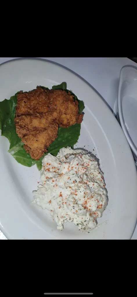 Jade Adams_Audubon Ale House_Audubon, PA_review