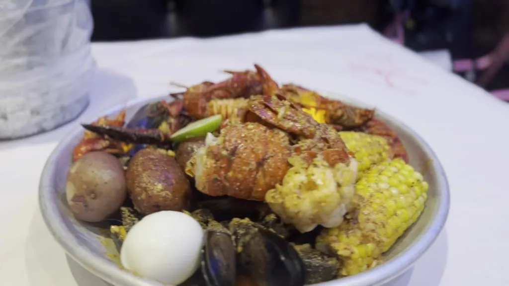 Flaming Crab Wilkes-Barre_2198, Wilkes-Barre_slider_imagen_2