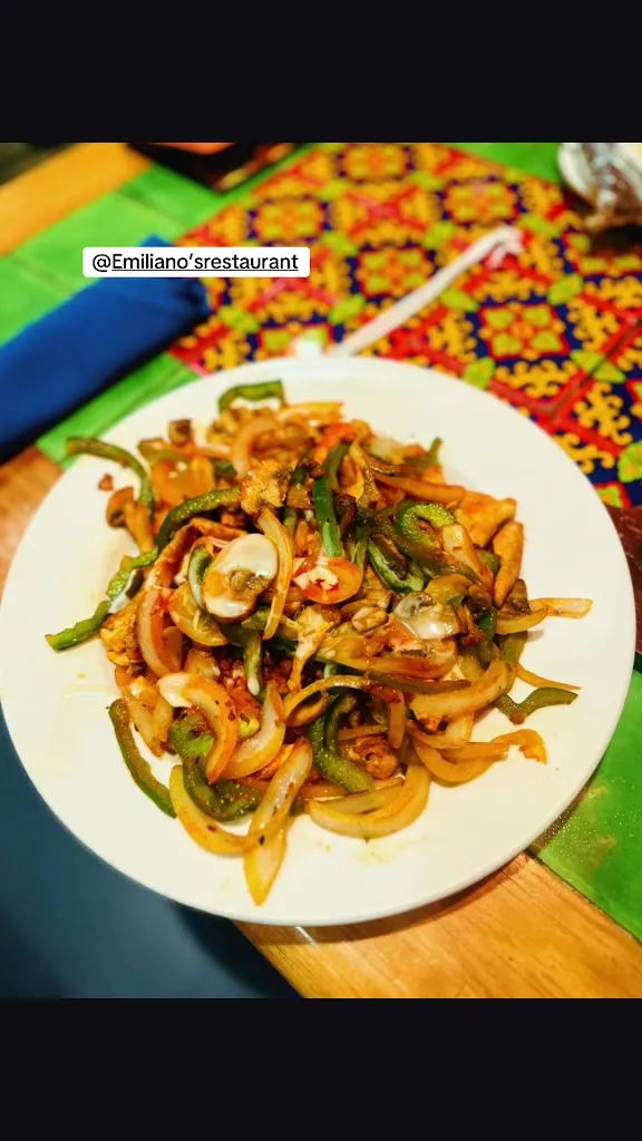 Emiliano's Mexican Restaurant & Bar (Bethel Park)_Bethel Park, PA_slider_imagen_2