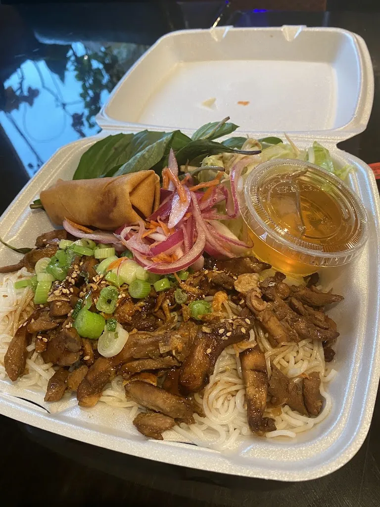 Phở Saigon Cafe Restaurant_Bethel Park, PA_slider_imagen_3