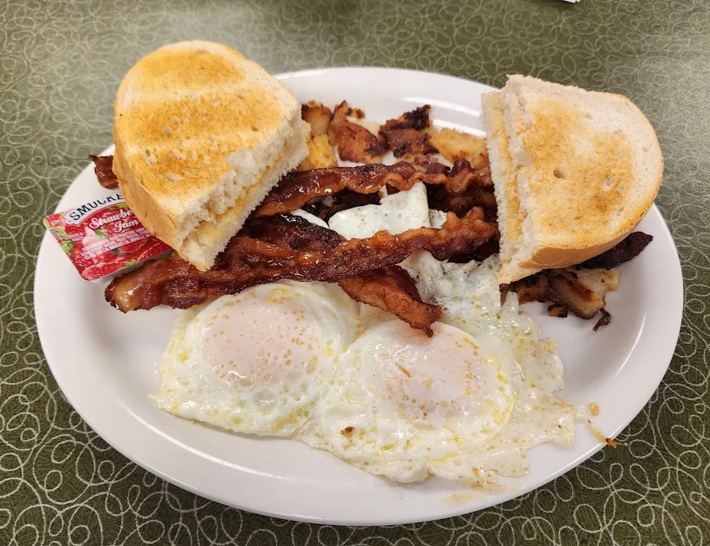 Trolley Barn Eatery_Pittsburgh, PA_slider_imagen_3