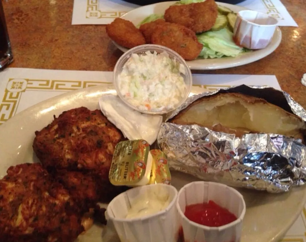 Finley Willis_Dorido's Restaurant_Pittsburgh, PA_reseña