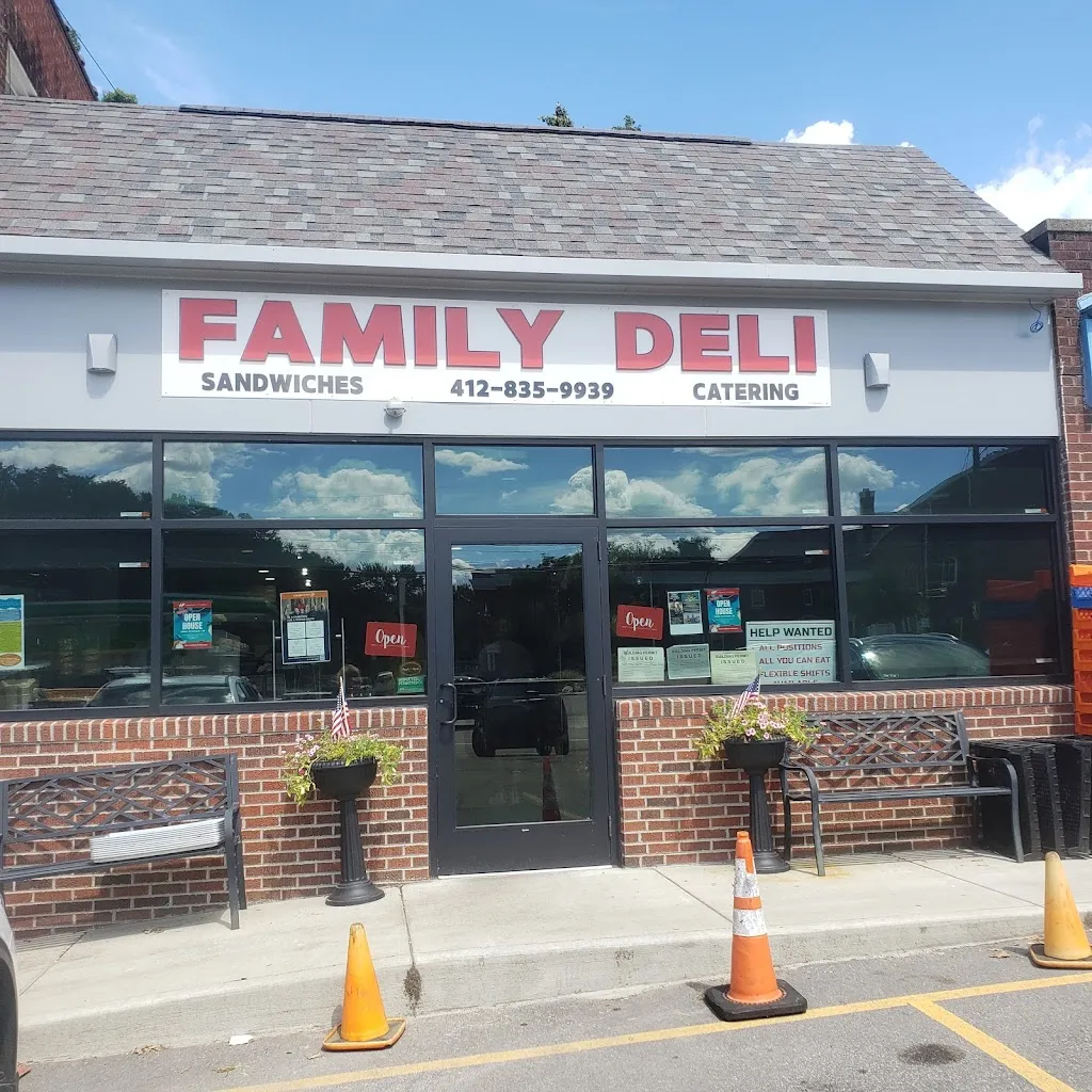 Family Deli restaurante en Bethel Park, PA