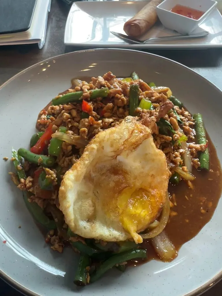 Maenam Thai_Blawnox, PA_slider_image_2