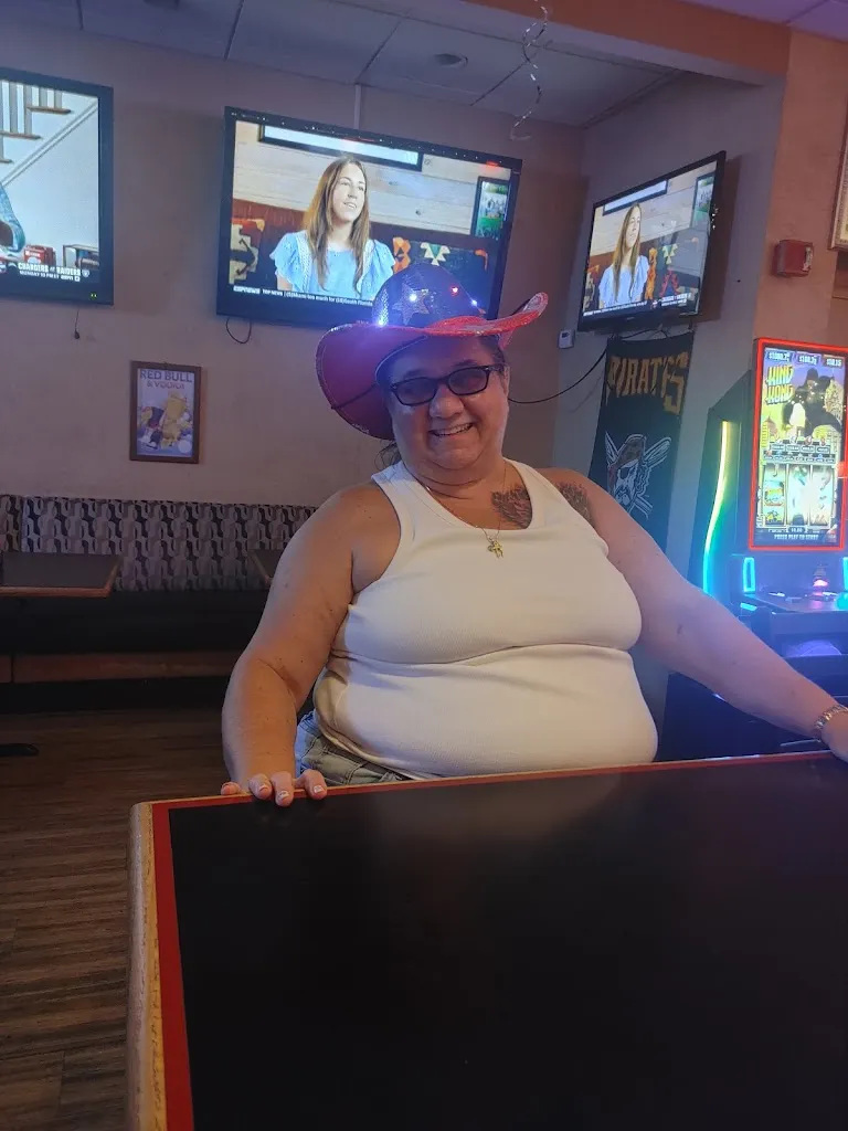 Louis M. “My Duke” Stefan_Route 28 Bar & Grill_Pittsburgh, PA_avis