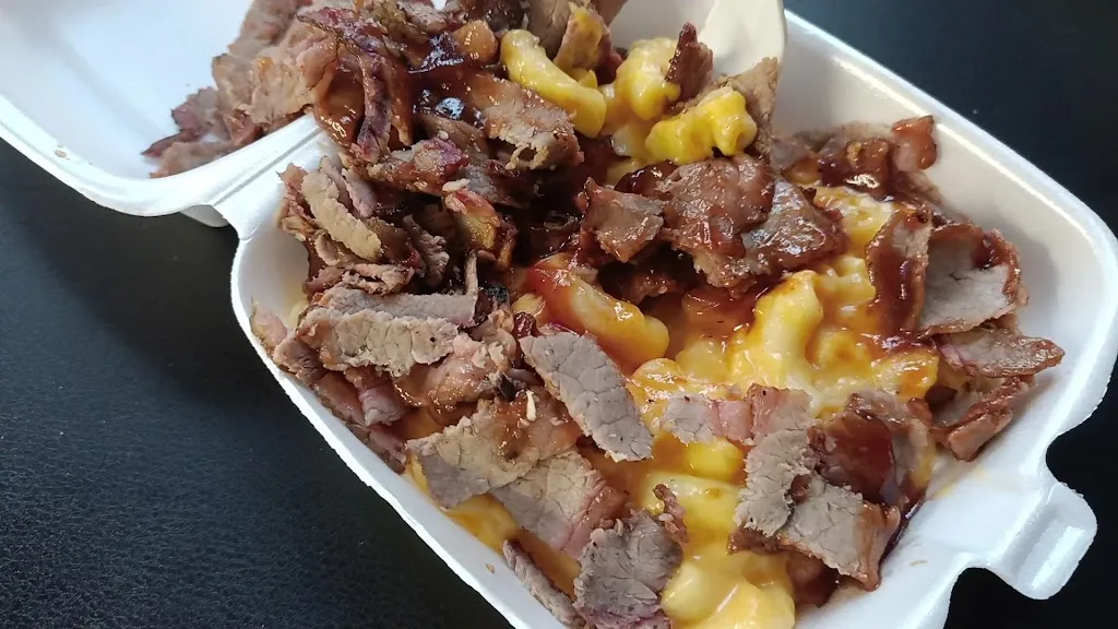 Doc's Bar-B-Q and Smokehouse_Cecil, PA_slider_imagen_2
