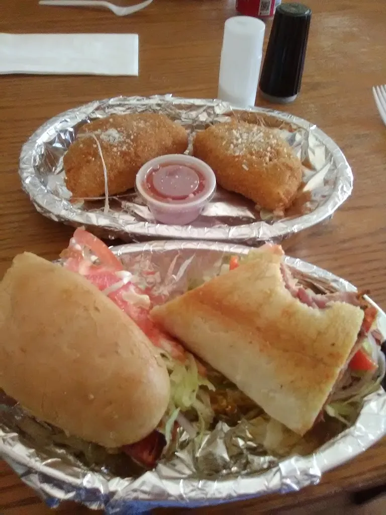 Defelice's Deli_Cecil, PA_slider_imagen_2