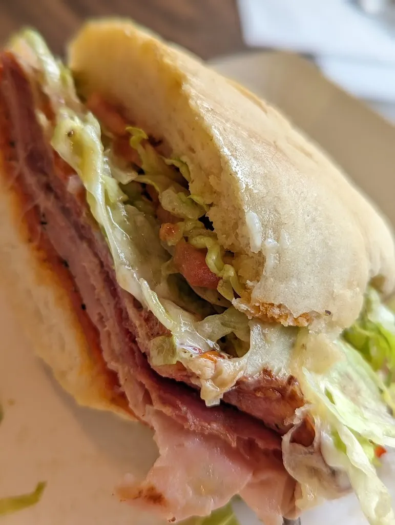 Defelice's Deli_Cecil, PA_slider_imagen_3