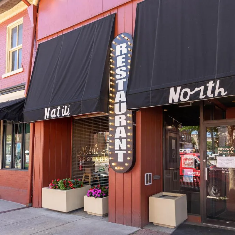 Natili North restaurant à 204 N Main St, Butler