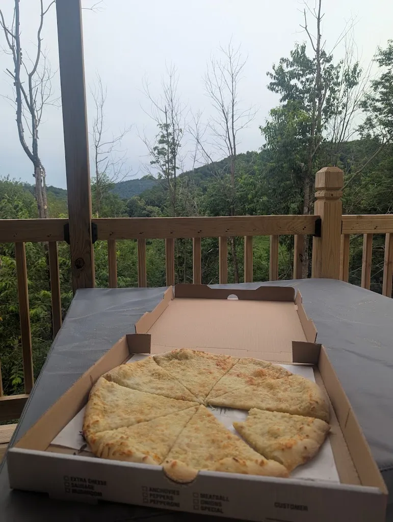 Jeremy Bowling_La Famiglia OIP_Coudersport, PA_reseña