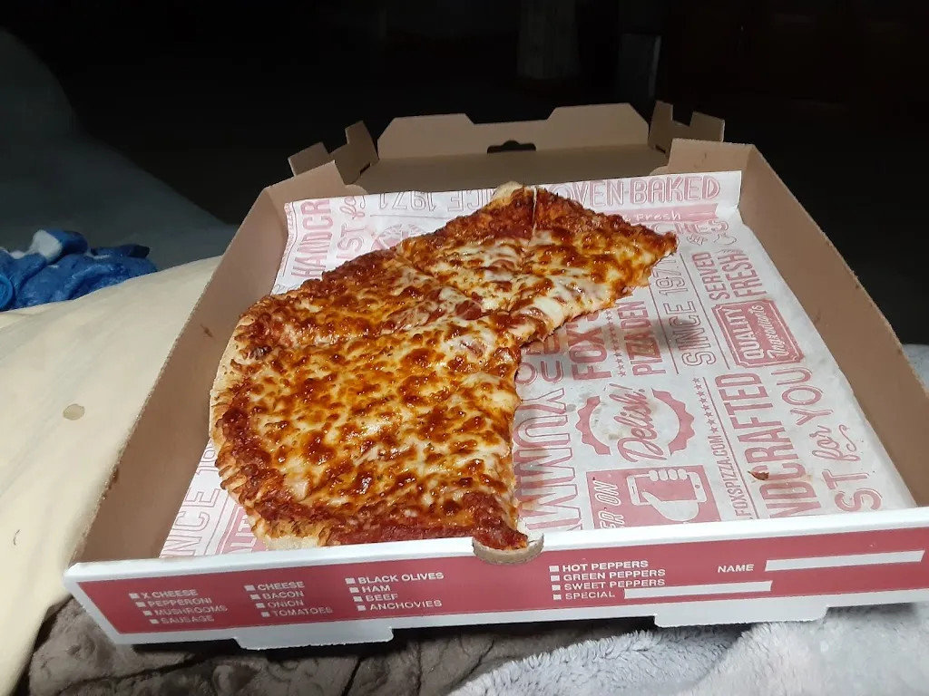 Christine Campbell_Fox's Pizza Den_Coudersport, PA_review