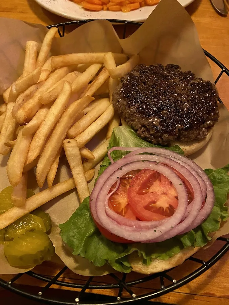 Zottola's Pub and Eatery_Tarentum, PA_slider_image_3
