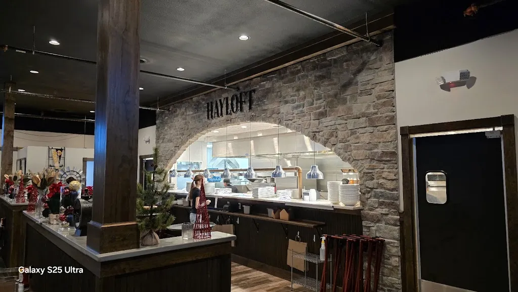 Hayloft Bar & Grille restaurant à 904 Little Deer Creek Valley Rd, Russellton