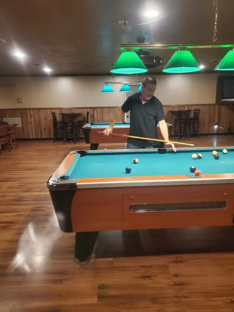 Hannah Belle_Mike's New Moon Saloon_Gibsonia, PA_review
