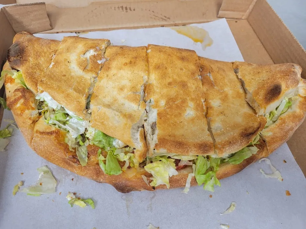 Angelo's Pizzeria_Tarentum, PA_slider_image_3