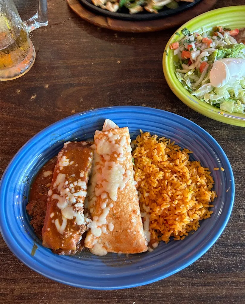 bailey a_Picante Mexican Grille_Delmont, PA_review