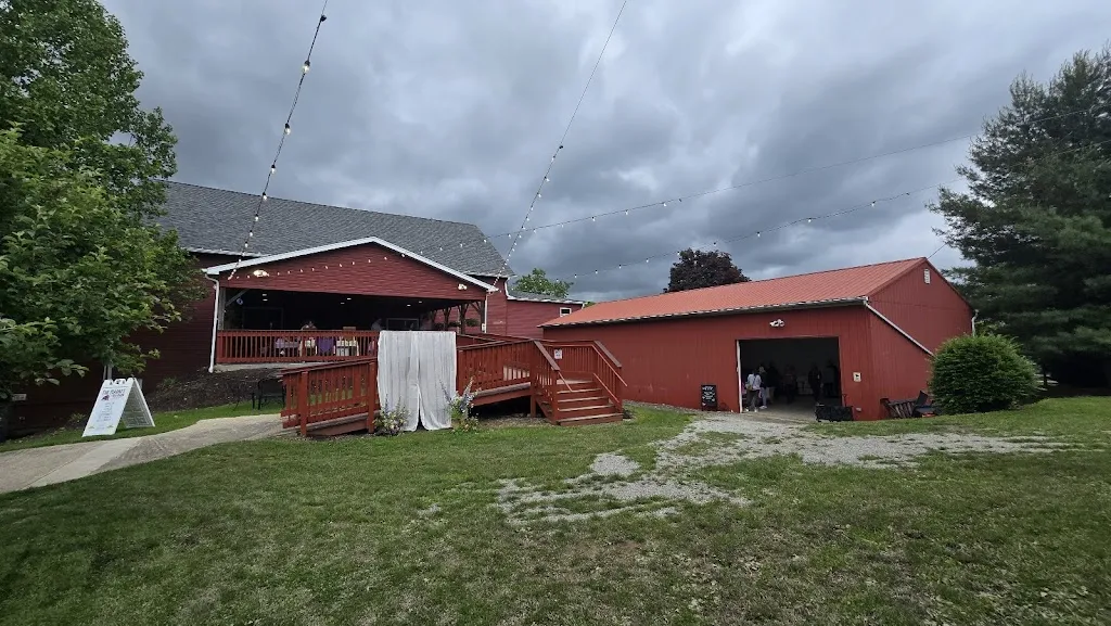 Jftravels_Red Barn Winery, Kitchen, Event Venue_Delmont, PA_reseña