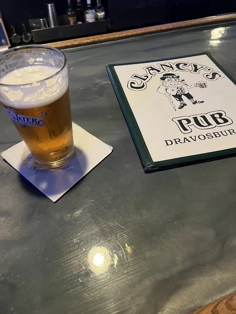 Lisa Young_Clancy's Pub_Dravosburg, PA_review