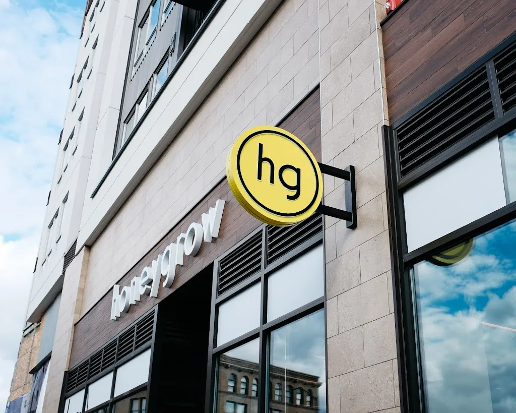 honeygrow restaurant in Pittsburgh, PA