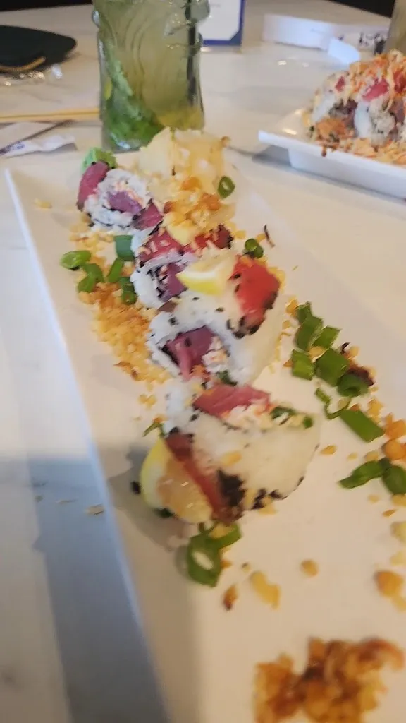 The Slippery Mermaid Sushi Bar_Sewickley, PA_slider_image_2