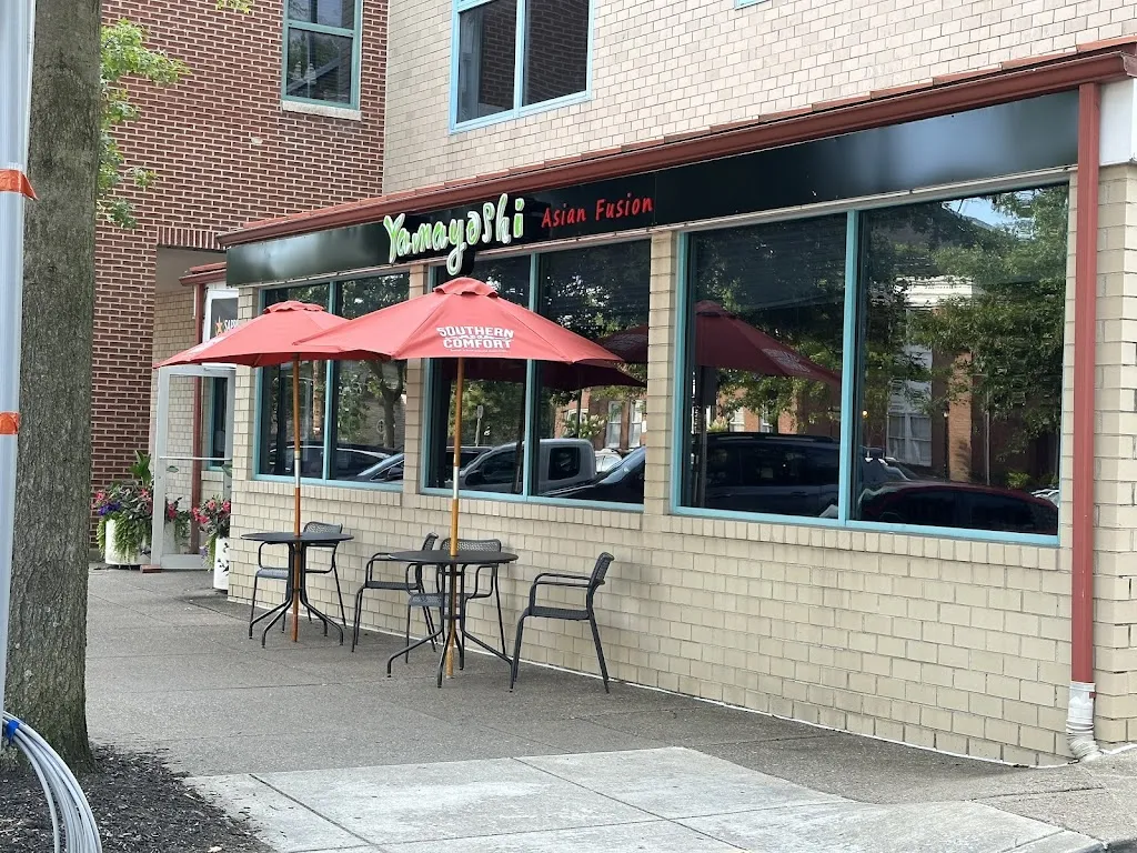 Yamayoshi Asian Fusion restaurant à Sewickley, PA