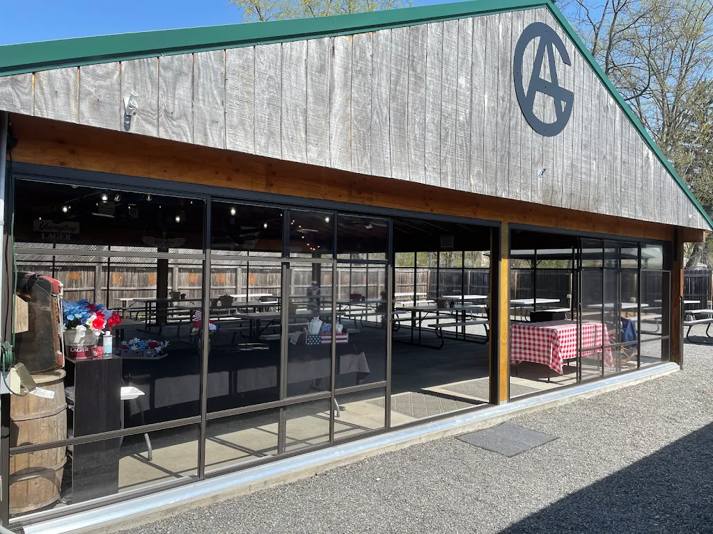 American Grill & BBQ restaurante en Exeter, PA