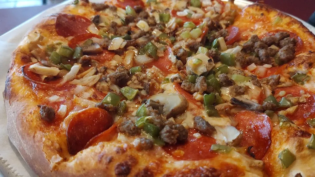 Januzzi's Pizza & Subs_Exeter, PA_slider_imagen_2