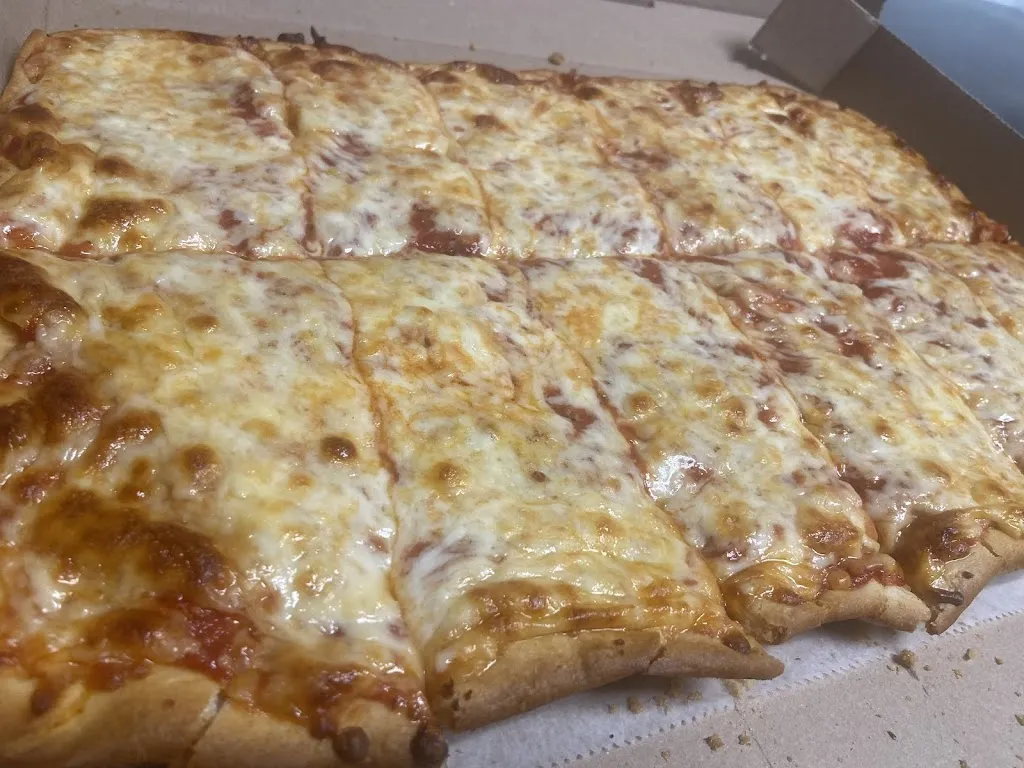 Januzzi's Pizza & Subs_Exeter, PA_slider_imagen_3