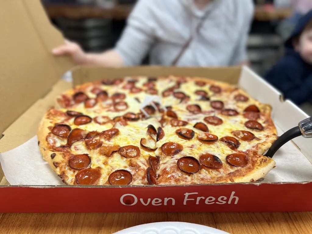 Aaron Straus_Tasta Pizza & Taproom_Bradford, PA_review