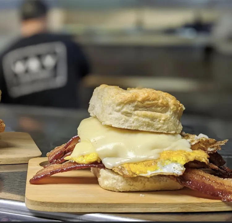 V&V Scratch Kitchen_Finleyville, PA_slider_imagen_3