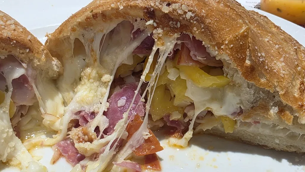 PITTSBURGH PIZZAGUY_Carriage Inn Restaurant and Catering_Elizabeth, PA_review