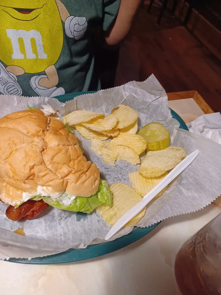 Melinda Petersen_Alexions Bar & Grill_Carnegie, PA_review