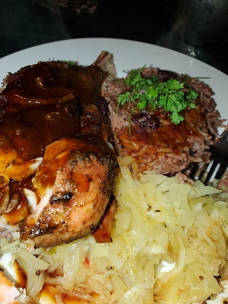 Kenesha Travis_Jmekya_Crafton, PA_review