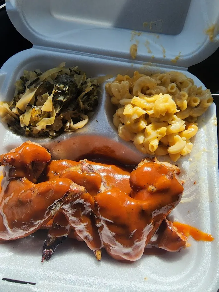 Chinwendu Nwinye_NakaEndZone BBQ_Pittsburgh, PA_review
