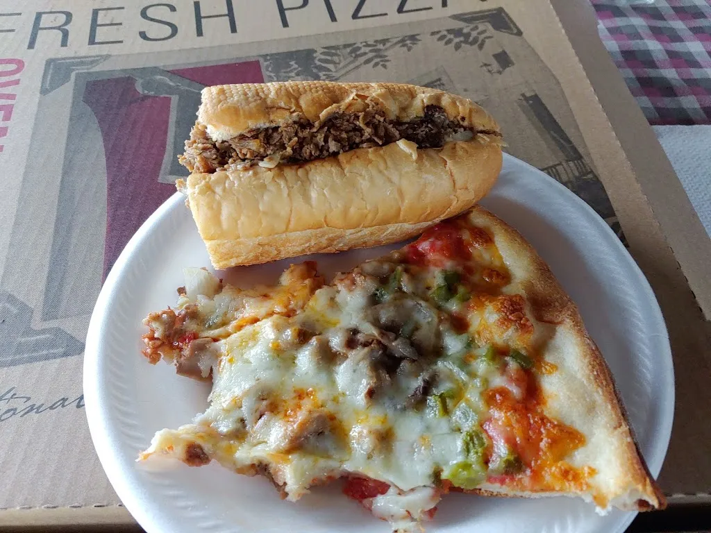 Barn Door Pizza restaurant in Lehighton, PA