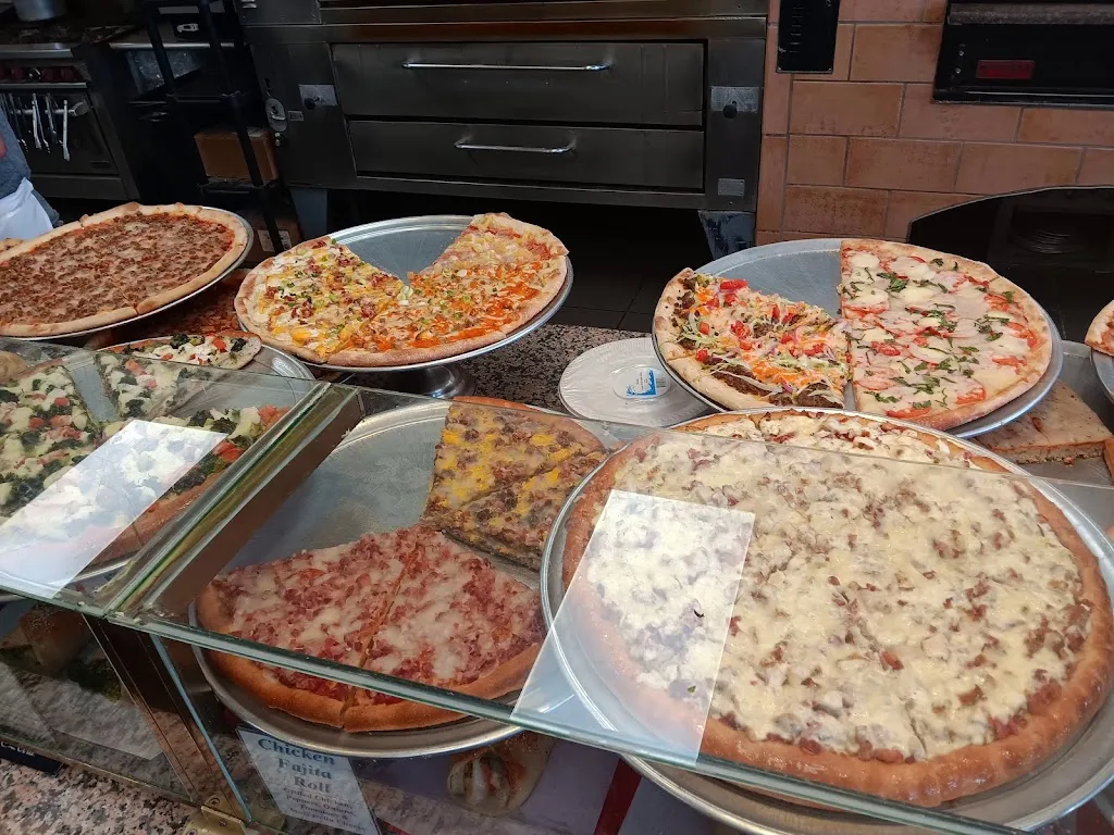 Sal's Bravo Pizza of Limerick_Limerick, PA_slider_imagen_3