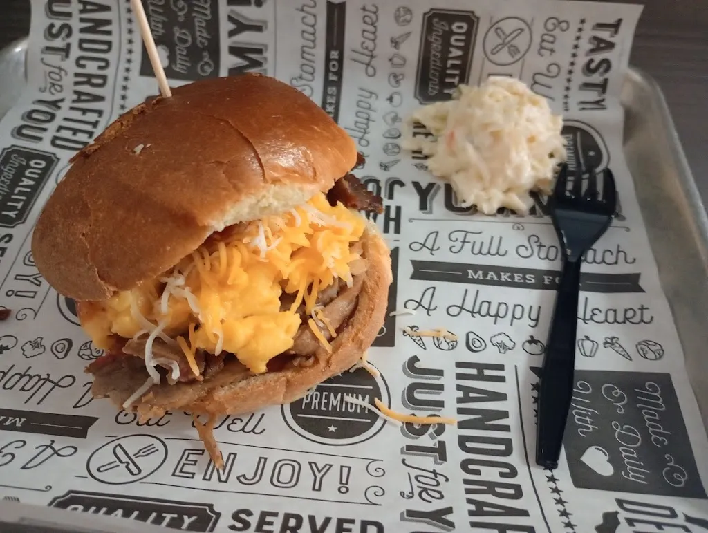 Iron Born Bistro_Marietta, PA_slider_imagen_2