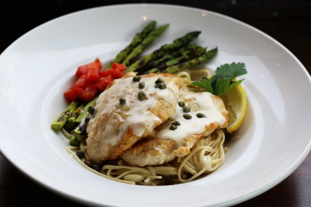 Atria's Restaurant - Peters Township_McMurray, PA_slider_imagen_2