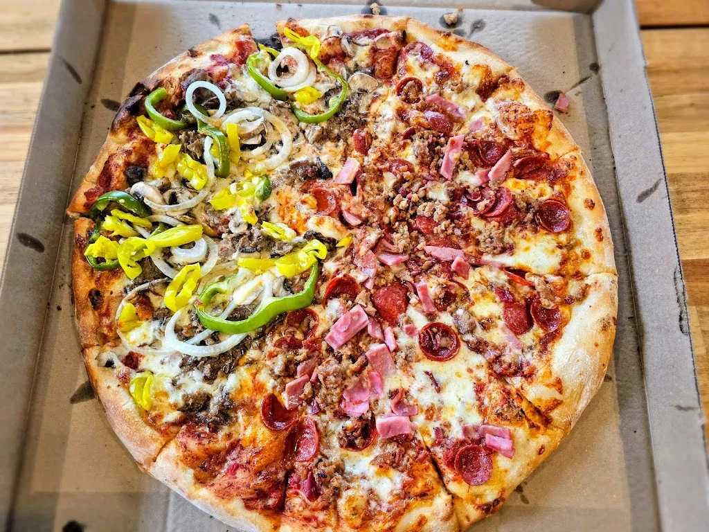 Lorenzo's Pub and Pizza_McMurray, PA_slider_imagen_2