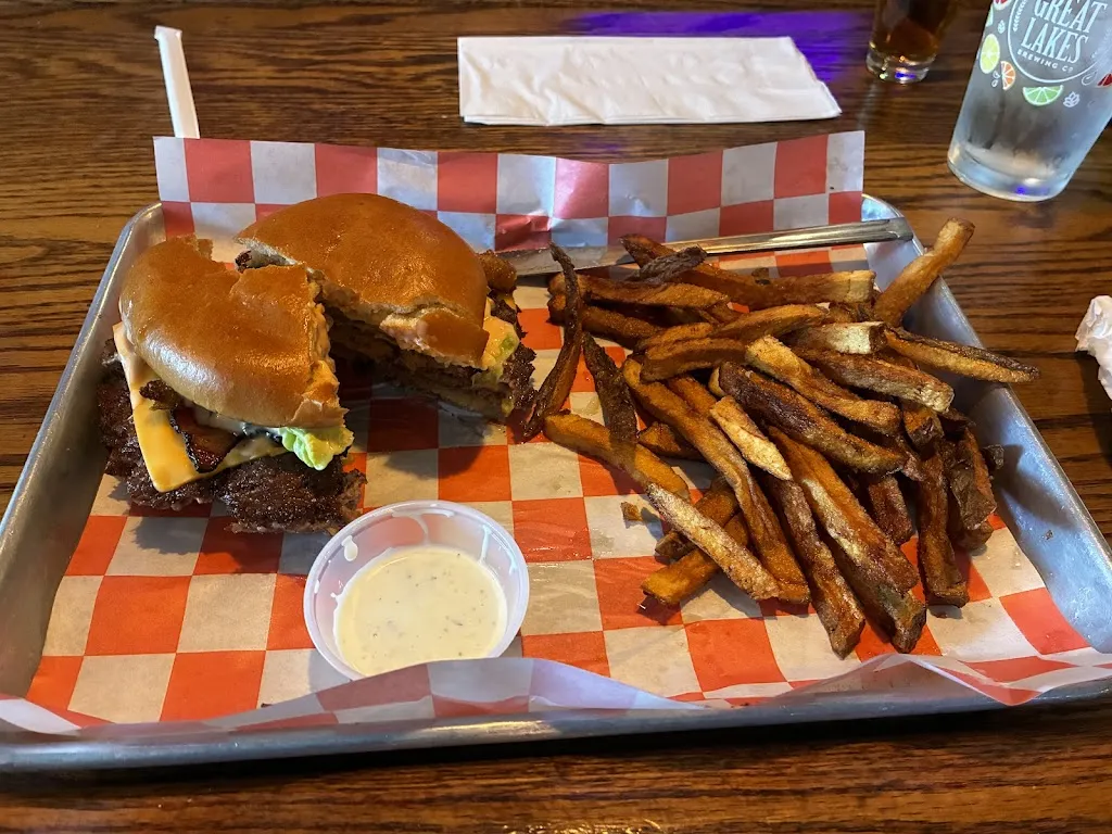 Ralph Perez_Caesars Alehouse & Eatery_Millvale, PA_review