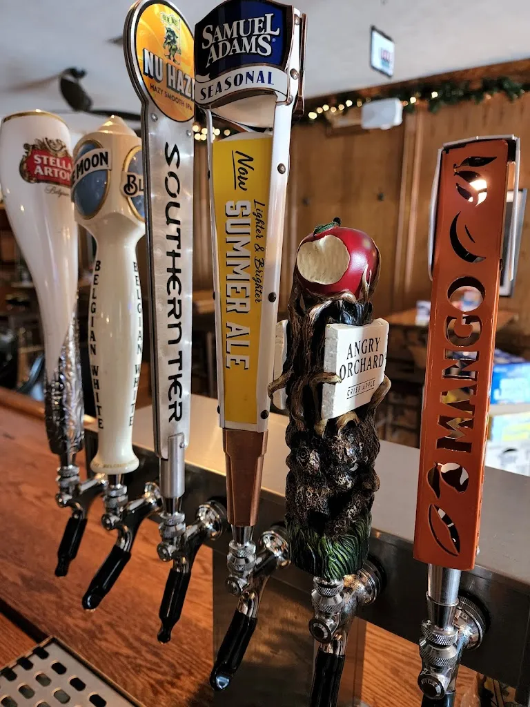 Caesars Alehouse & Eatery_Millvale, PA_slider_image_2