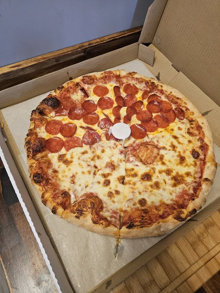 Menu_Franks Pizza & Chicken Inc_Millvale, PA_image_old_2