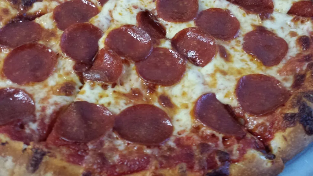 Franks Pizza & Chicken Inc restaurant à Millvale, PA